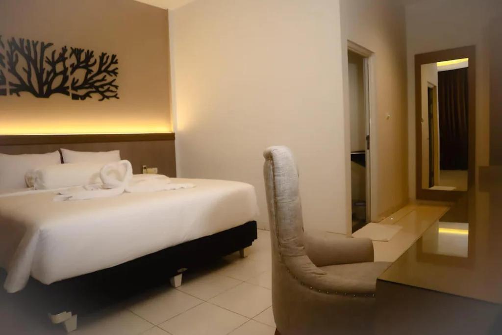 Front One Resort Indraloka Temanggung Eksteriør billede