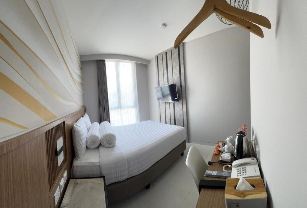 Front One Resort Indraloka Temanggung Eksteriør billede