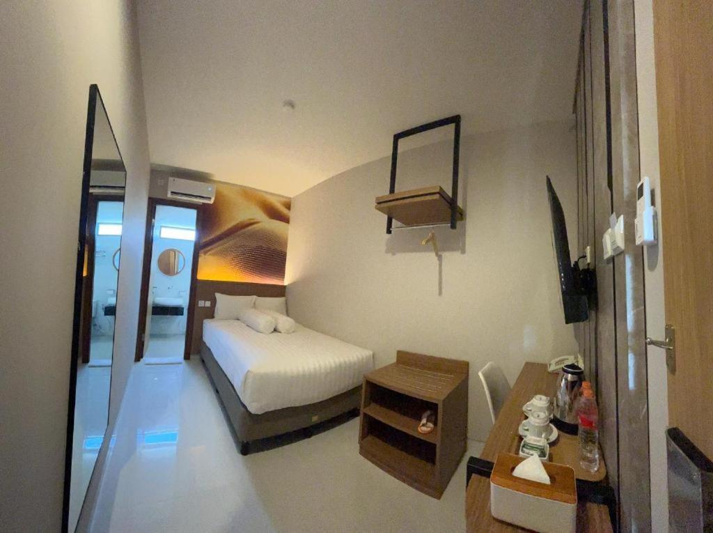 Front One Resort Indraloka Temanggung Eksteriør billede